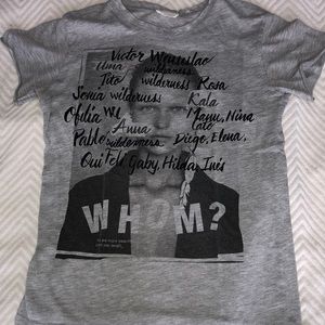 Model Grey Graphic Shirt